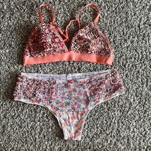 Aerie Floral Lace Bralette and Panty Set - Red and Pink